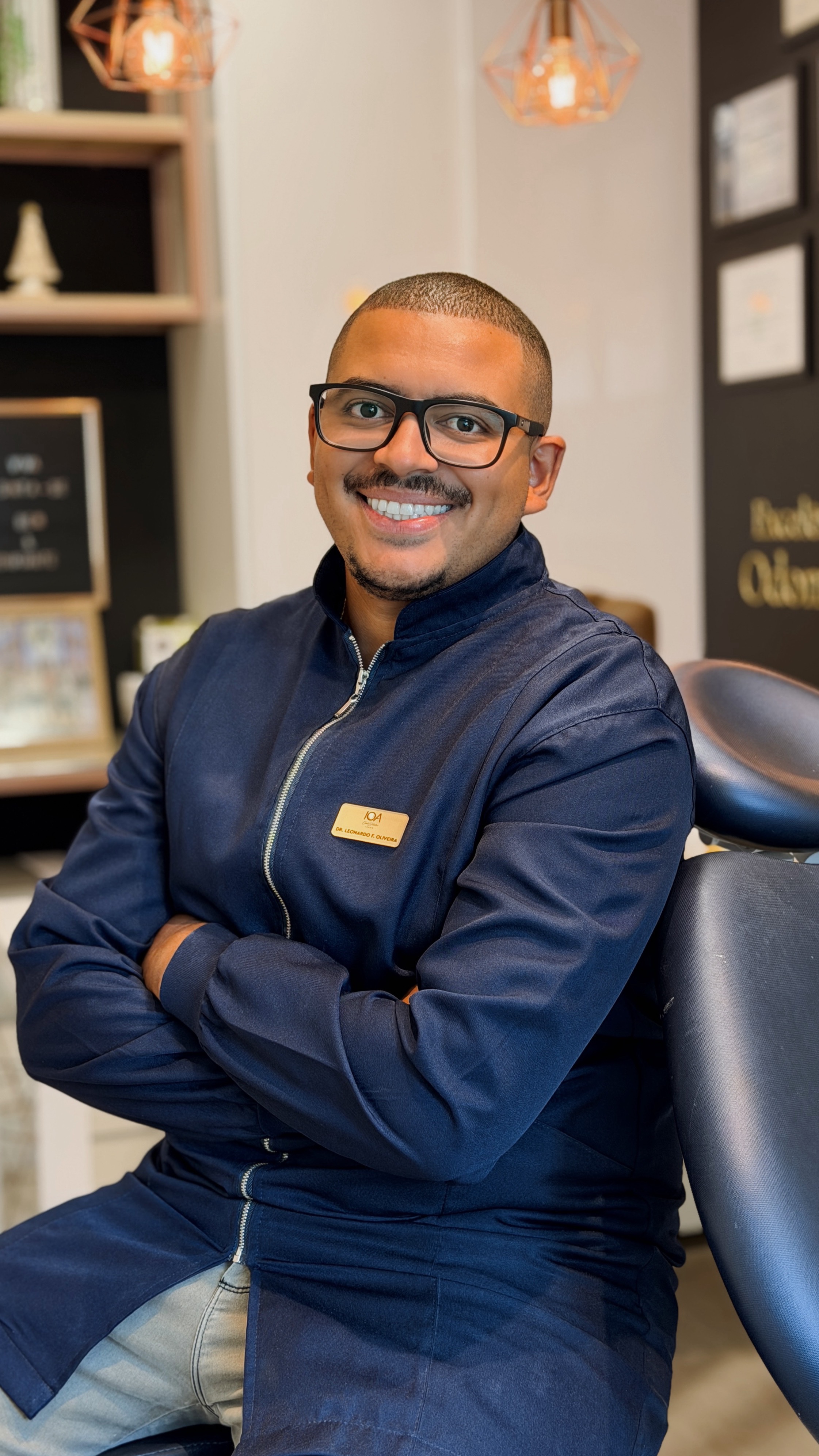 Dr. Leonardo F. Oliveira